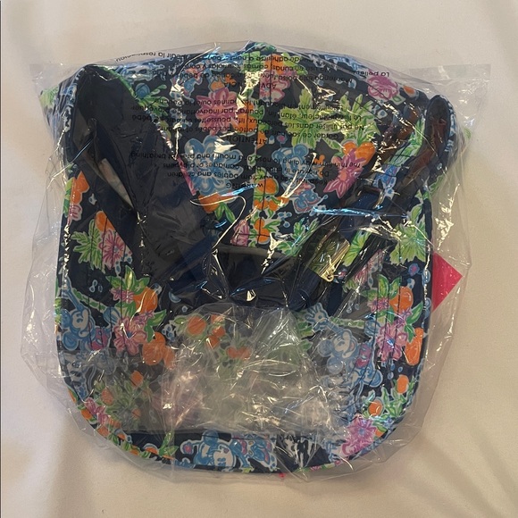 Lilly Pulitzer Disney hat brand new with tag - Picture 2 of 2